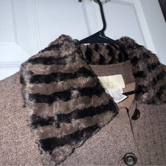 Vintage Caché Brown Coat Faux Fur Collar Size 10 - Picture 4 of 8